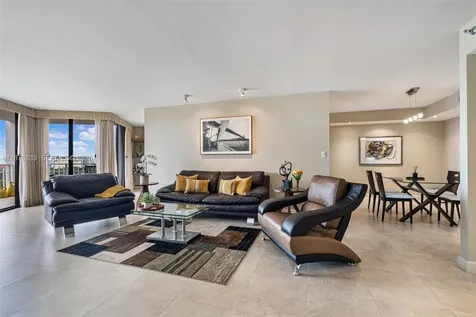 2000 Towerside Terrace Miami FL 33138