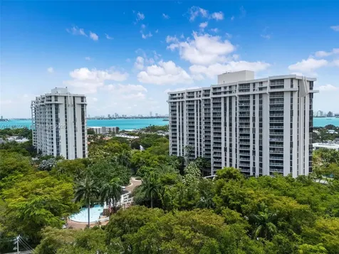 2000 Towerside Terrace Miami FL 33138