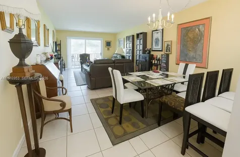 671 S Hollybrook Drive Pembroke Pines FL 33025