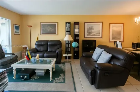 671 S Hollybrook Drive Pembroke Pines FL 33025