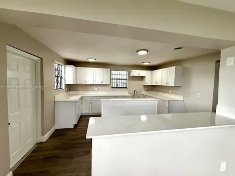 2920 NW 179th Street Miami Gardens FL 33056