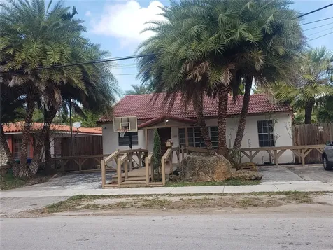 1997 SW 17th Court Miami FL 33145