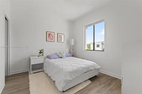 403 NE 212th Street Miami FL 33179