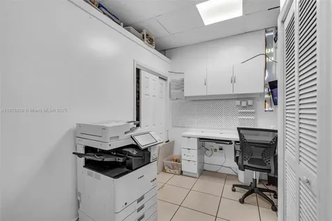 7147 SW 8th Street Miami FL 33144