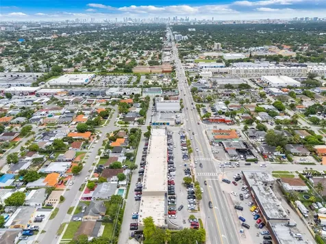 7147 SW 8th Street Miami FL 33144