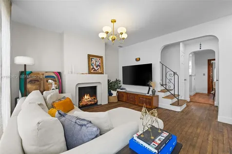 642 86th Street Miami Beach FL 33141