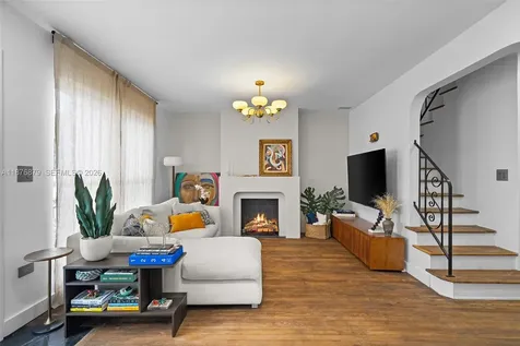 642 86th Street Miami Beach FL 33141