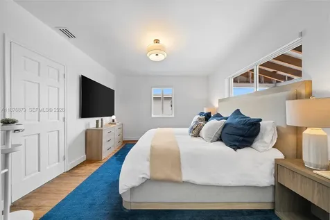 642 86th Street Miami Beach FL 33141