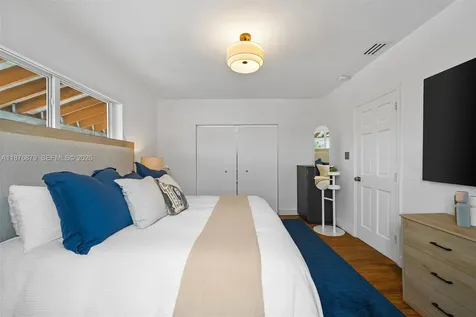 642 86th Street Miami Beach FL 33141