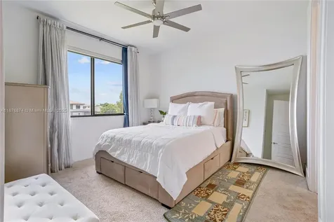 10470 S Lago Vista Circle Parkland FL 33076