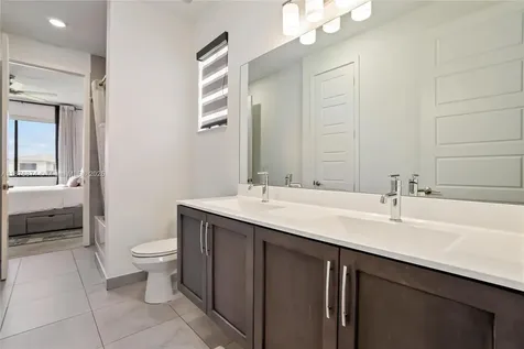 10470 S Lago Vista Circle Parkland FL 33076