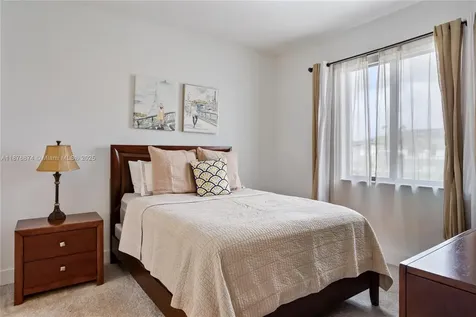 10470 S Lago Vista Circle Parkland FL 33076