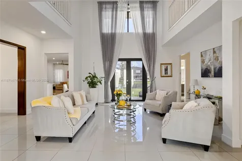 10470 S Lago Vista Circle Parkland FL 33076