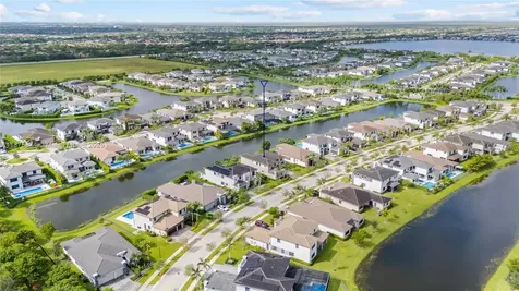 10470 S Lago Vista Circle Parkland FL 33076