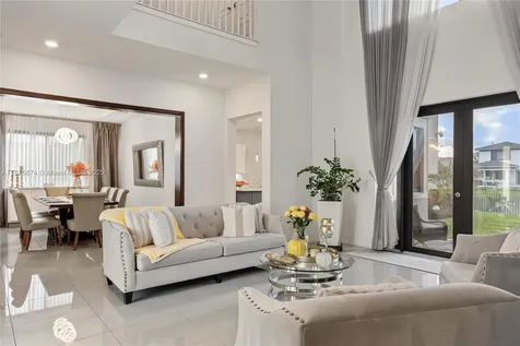 10470 S Lago Vista Circle Parkland FL 33076