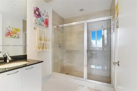 15811 Collins Avenue Sunny Isles Beach FL 33160