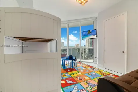 15811 Collins Avenue Sunny Isles Beach FL 33160
