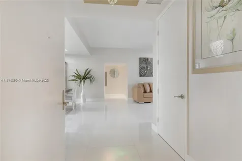 15811 Collins Avenue Sunny Isles Beach FL 33160