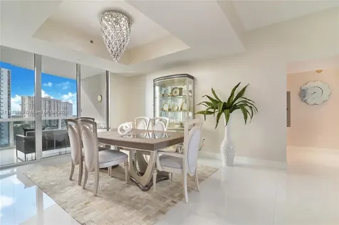 15811 Collins Avenue Sunny Isles Beach FL 33160