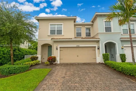 4754 Eucalyptus Drive Hollywood FL 33021