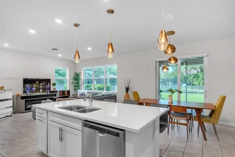 4754 Eucalyptus Drive Hollywood FL 33021