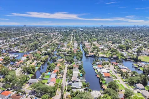 2713 Coolidge Street Hollywood FL 33020