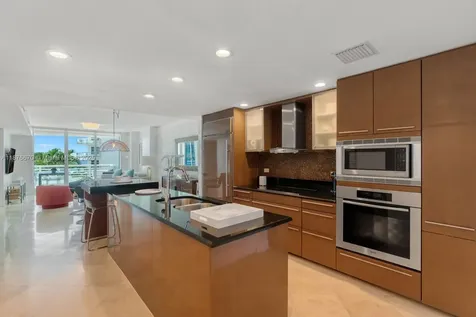3801 Collins Avenue Miami Beach FL 33140