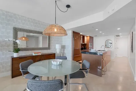 3801 Collins Avenue Miami Beach FL 33140