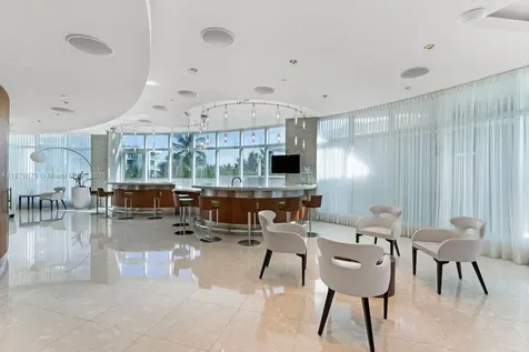 3801 Collins Avenue Miami Beach FL 33140