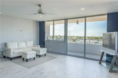 3801 Collins Avenue Miami Beach FL 33140