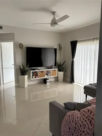 1851 NW 96th Terrace Pembroke Pines FL 33024