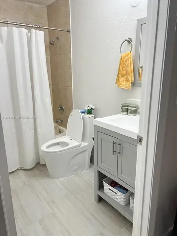 1851 NW 96th Terrace Pembroke Pines FL 33024