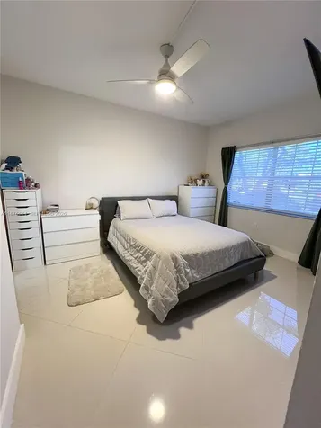 1851 NW 96th Terrace Pembroke Pines FL 33024