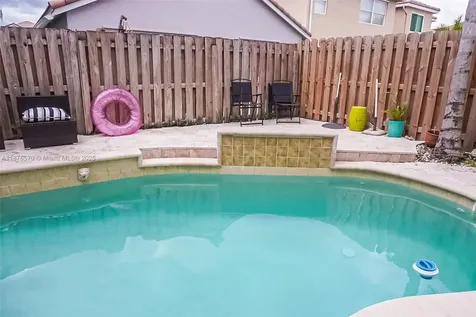 6864 Sugarloaf Key Street Lake Worth FL 33467