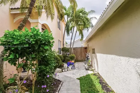 6864 Sugarloaf Key Street Lake Worth FL 33467