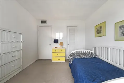 431 Markham T Deerfield Beach FL 33442