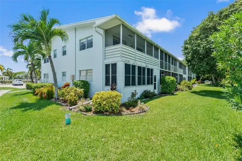 431 Markham T Deerfield Beach FL 33442