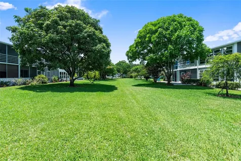 431 Markham T Deerfield Beach FL 33442
