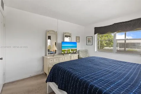 431 Markham T Deerfield Beach FL 33442