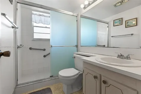 431 Markham T Deerfield Beach FL 33442