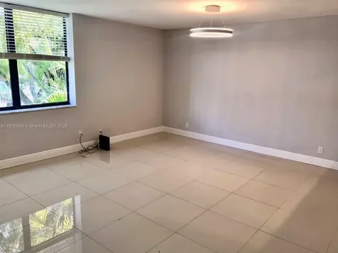 20381 NE 30th Avenue Aventura FL 33180