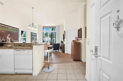 19501 W Country Club Drive Aventura FL 33180