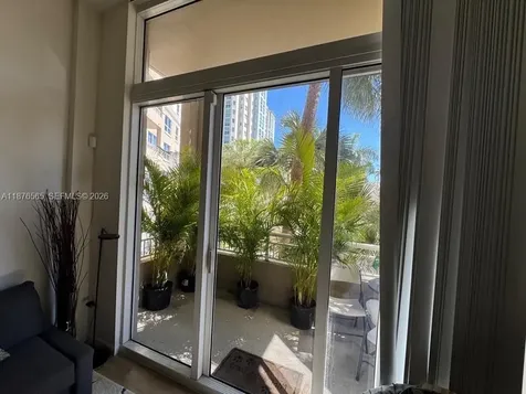 19501 W Country Club Drive Aventura FL 33180