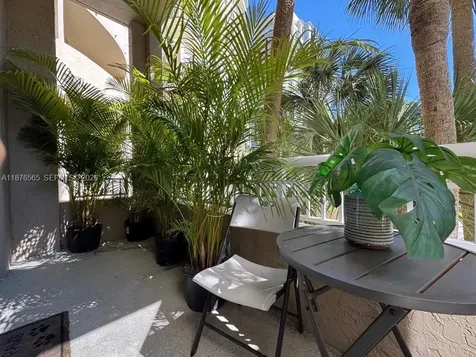 19501 W Country Club Drive Aventura FL 33180