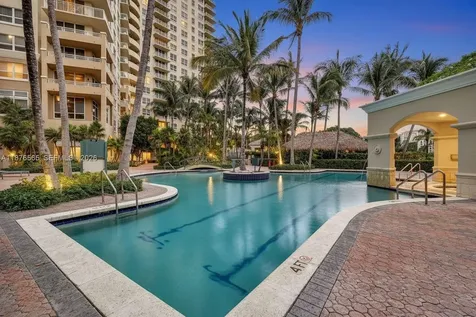 19501 W Country Club Drive Aventura FL 33180