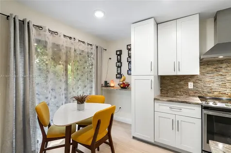 9286 Vista Del Lago Boca Raton FL 33428