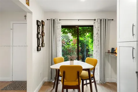 9286 Vista Del Lago Boca Raton FL 33428