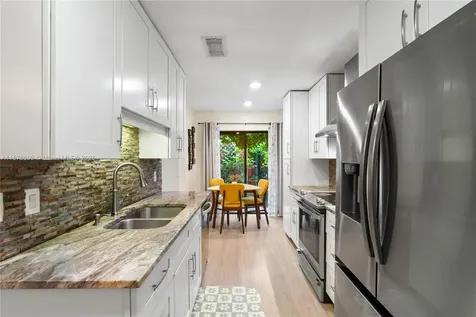 9286 Vista Del Lago Boca Raton FL 33428