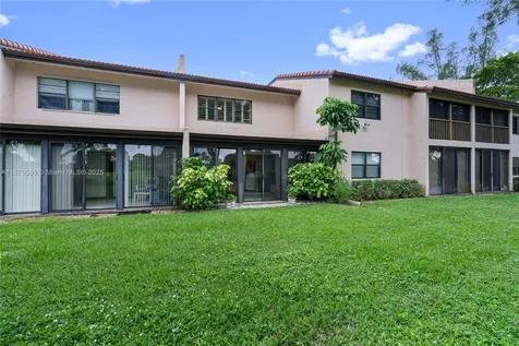 9286 Vista Del Lago Boca Raton FL 33428
