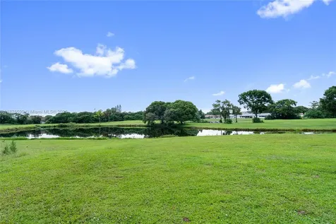 9286 Vista Del Lago Boca Raton FL 33428